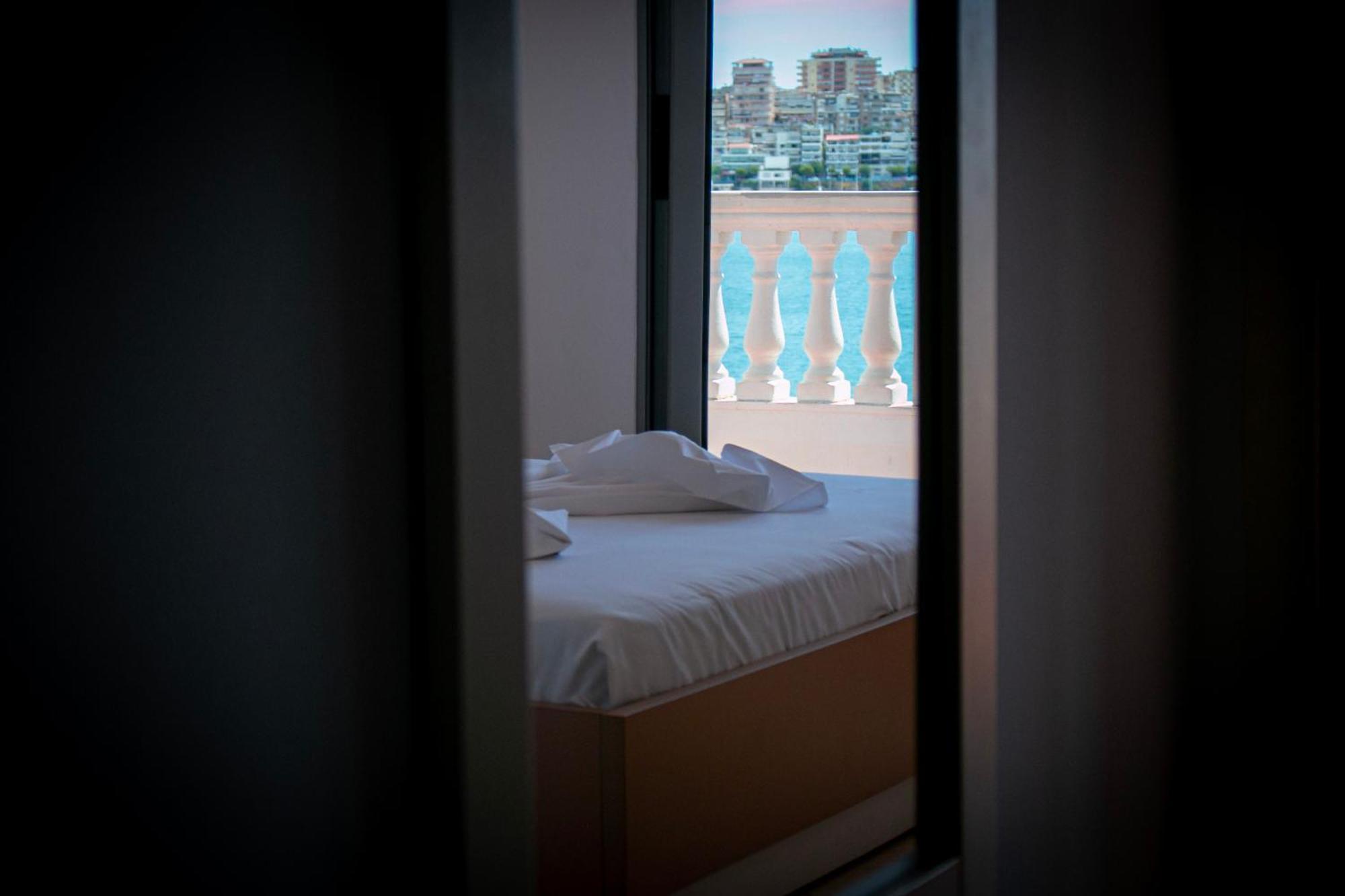 Hotel Fron Sarandë Exteriér fotografie
