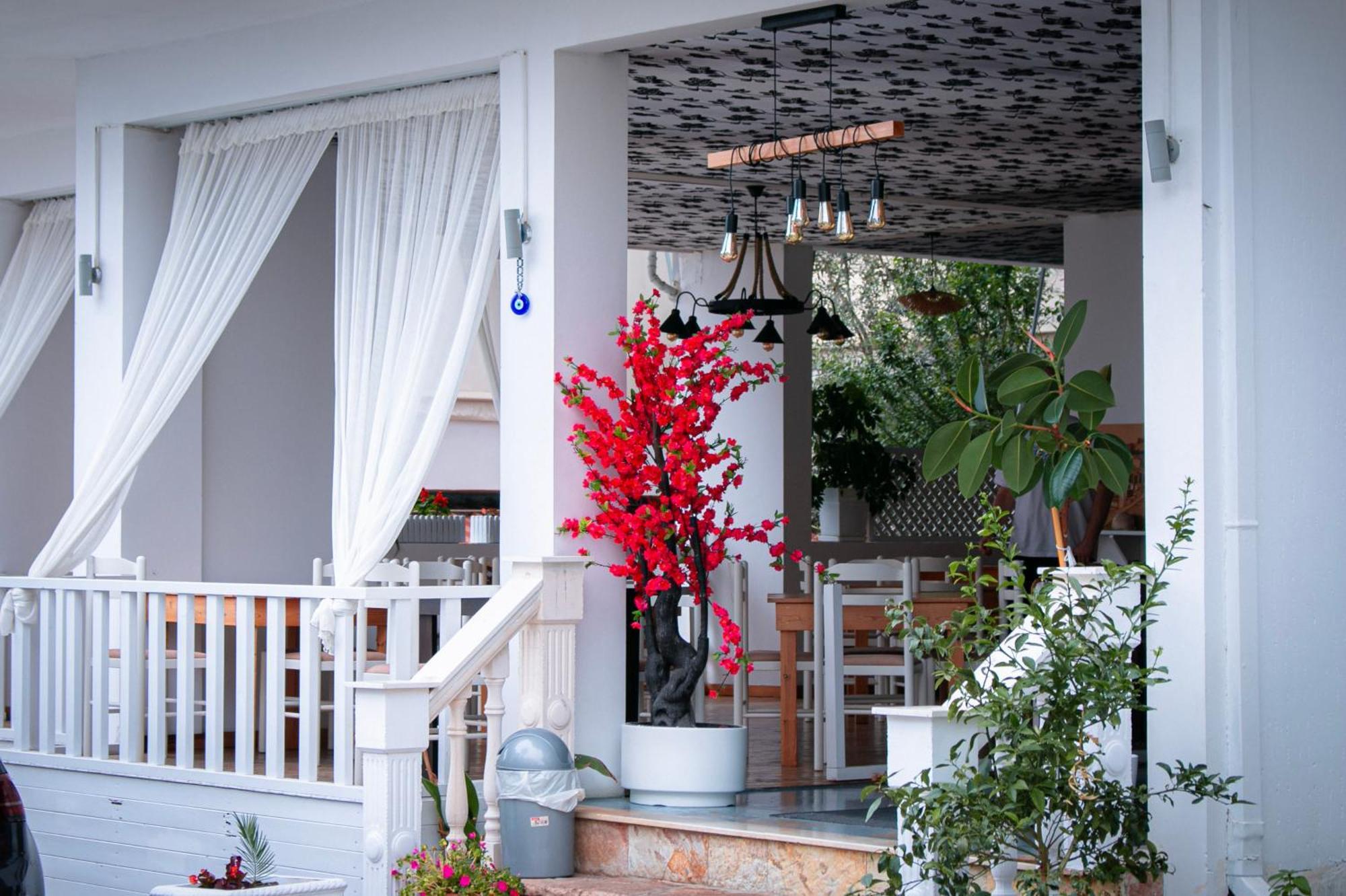 Hotel Fron Sarandë Exteriér fotografie