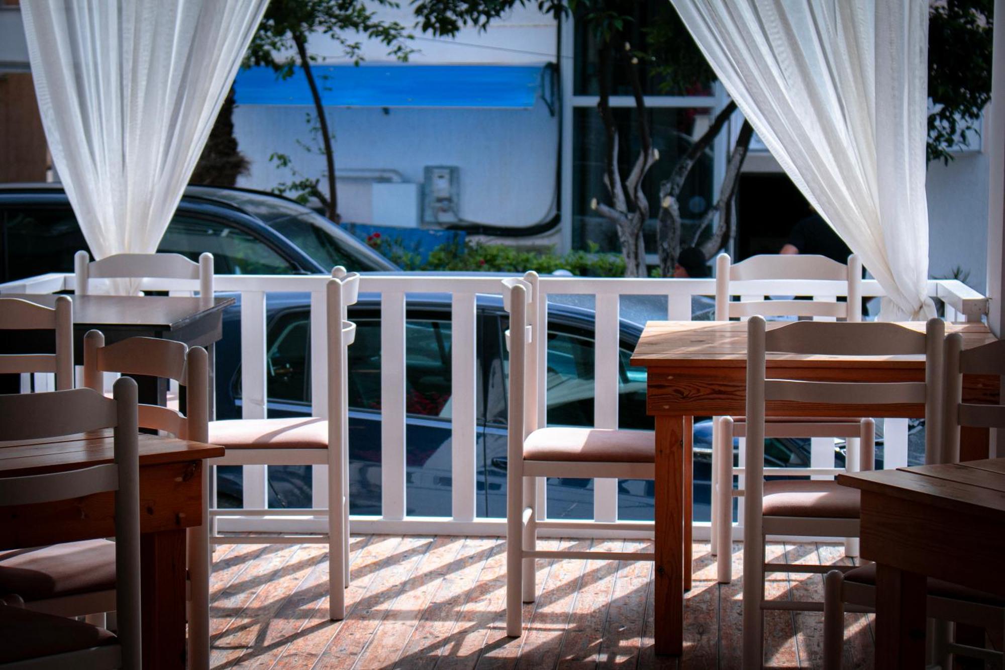 Hotel Fron Sarandë Exteriér fotografie