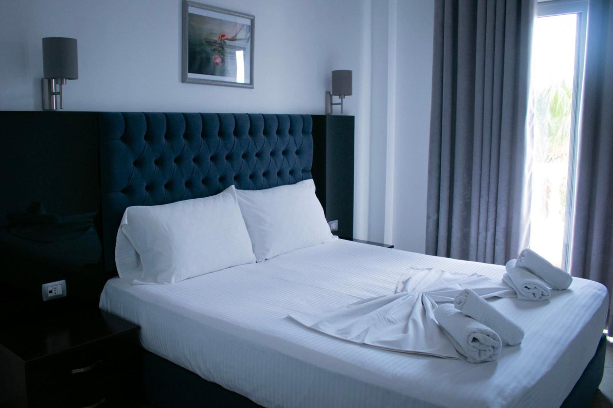 Hotel Fron Sarandë Exteriér fotografie